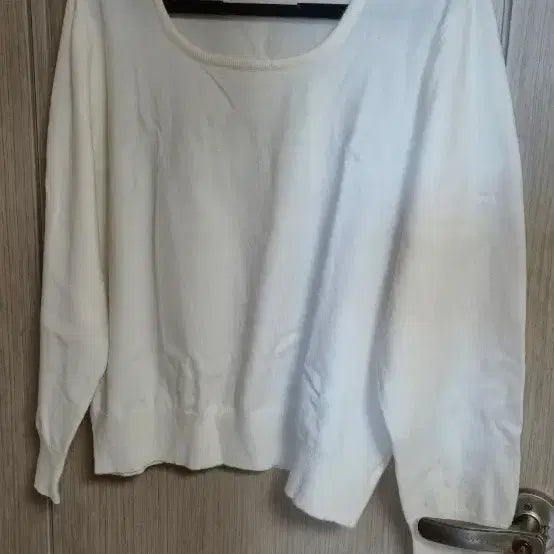 [BUNJANG] Ivory Wrap Style Blouse and Knit Top / (새옷)아이보리 랩 스타일 블라우스와 니트