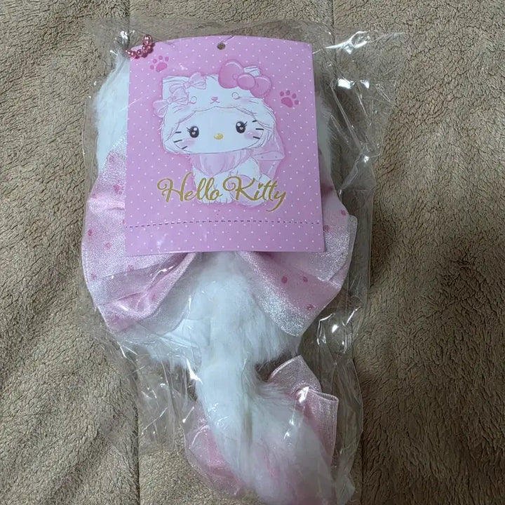 [BUNJANG] Sanrio Milky Koneko Hello Kitty Mascot Keychain / 산리오 밀키코네코 헬로키티 키링