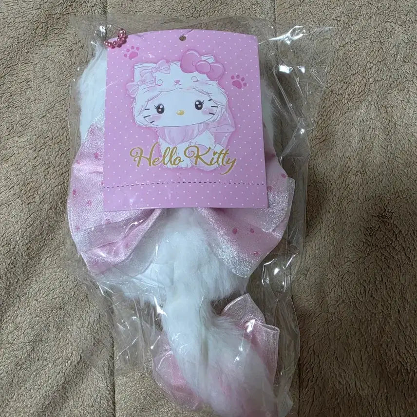 [BUNJANG] Sanrio Milky Koneko Hello Kitty Mascot Keychain / 산리오 밀키코네코 헬로키티 키링