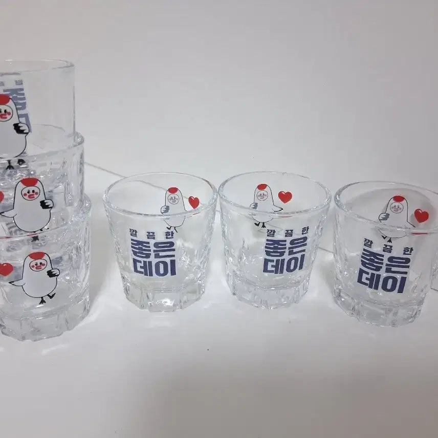 [BUNJANG] Good Day Character Soju Glass Set (6 Pieces) / 좋은데이 소주잔 세트6p