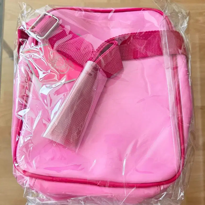 [BUNJANG] Hello Kitty Pink Crossbody Bag / [고전] 키티 핑크 크로스백