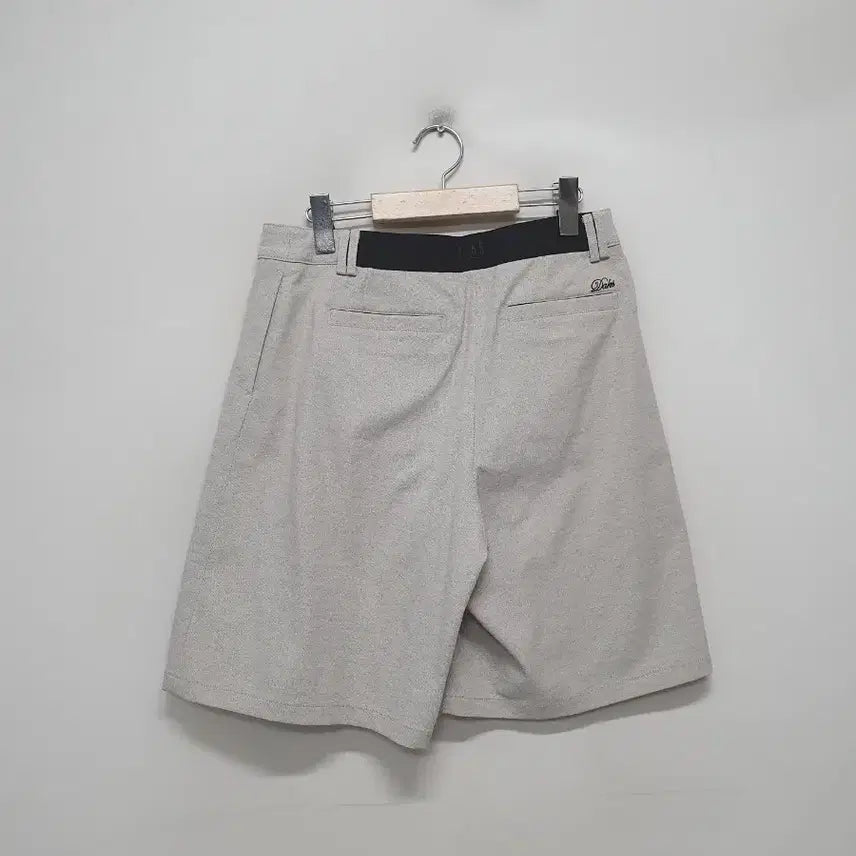 [BUNJANG] Daks Pleated Shorts / 닥스 플리츠 반바지.