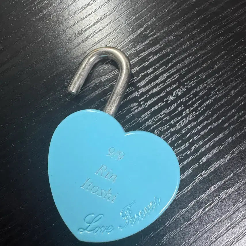 [BUNJANG] Blue Lock Itoshi Rin Tokyo Tower Collaboration Padlock / 블루록 이토시 린 도쿄타워 콜라보 자물쇠
