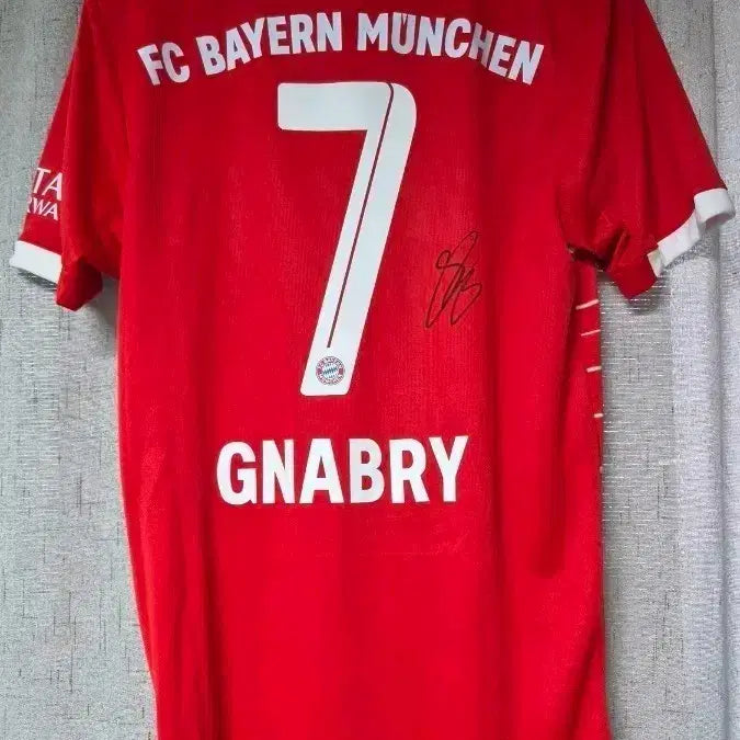 [BUNJANG] Bayern Munich Gnabry Signed Jersey 
