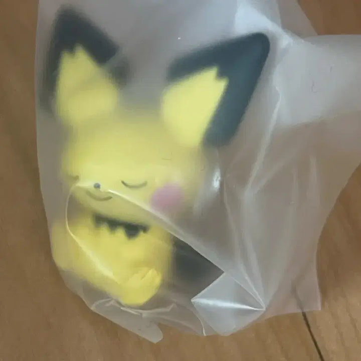 [BUNJANG] Pokémon Shoulder Cushion Fig 2nd Series Pichu Figure (Sealed) / 포켓몬 어깨쿵 꾸벅 Fig 2탄 가챠 피규어 피츄 미개봉 판매