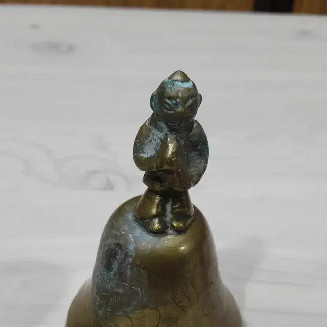 [BUNJANG] 1800s British Bell, 1940s American Lock (No Key) / 1800 영국 동종과 미국 열쇠/내용필독