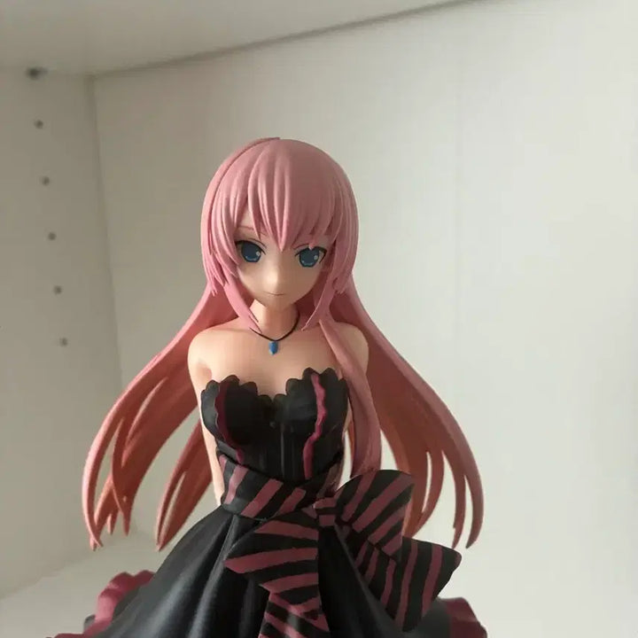 [BUNJANG] Luca Figure (Retro Girl Room Decor Item) / 루카 피규어 (고전미소녀 느좋녀방꾸템