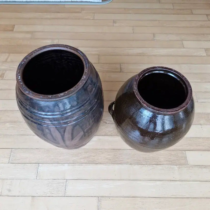 [BUNJANG] Vintage Onggi Jar Set (2 pcs) / 빈티지 옹기 항아리 2개