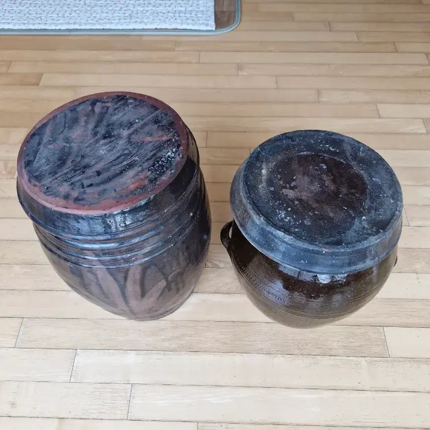 [BUNJANG] Vintage Onggi Jar Set (2 pcs) / 빈티지 옹기 항아리 2개