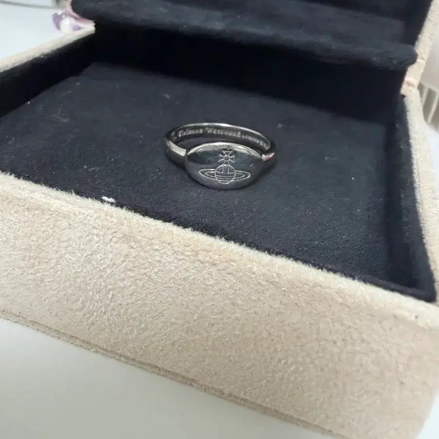 [BUNJANG] Vivienne Westwood Silver Ring Size 12-13 / 비비안웨스트우드 반지 정품 12-13호