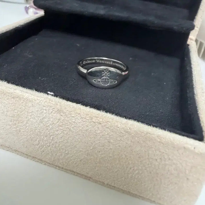 [BUNJANG] Vivienne Westwood Silver Ring Size 12-13 / 비비안웨스트우드 반지 정품 12-13호