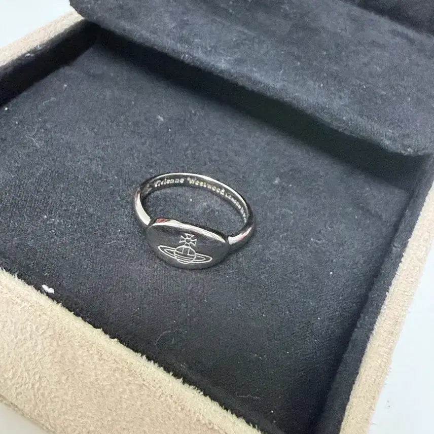 [BUNJANG] Vivienne Westwood Silver Ring Size 12-13 / 비비안웨스트우드 반지 정품 12-13호