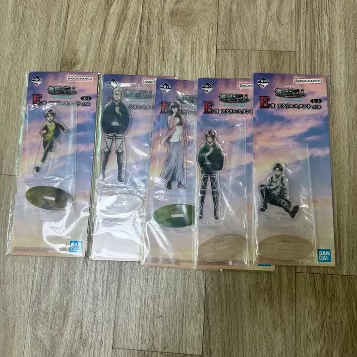 [BUNJANG] Attack on Titan Ichiban Kuji Individual Resolutions Prize E Acrylic Stand Full Set / 진격의거인 제일복권 각자의결의 e상 아크릴 풀세트팝니다