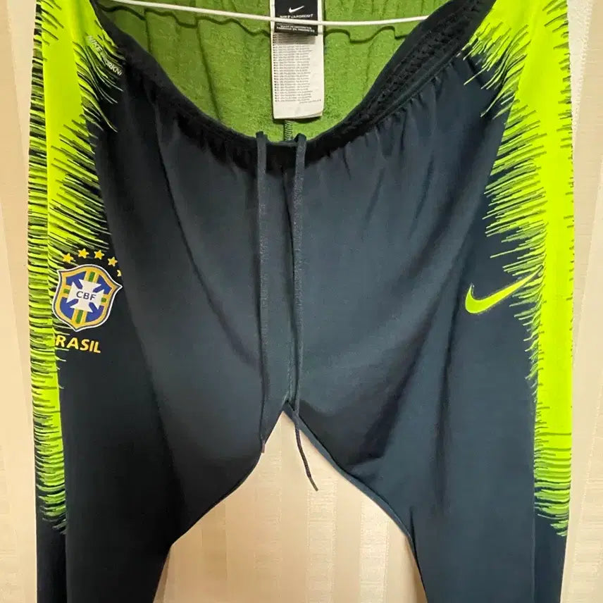 [BUNJANG] Nike Brazil VaporKnit Neymar Pants ADV / 나이키 브라질 베이퍼니트 팬츠 ADV 네이마르