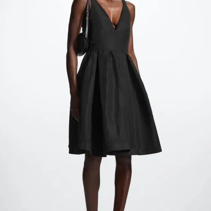 [BUNJANG] COS Deep V-Neck Midi Dress Black Size 38 / 코스 딥브이넥 원피스 드레스 38