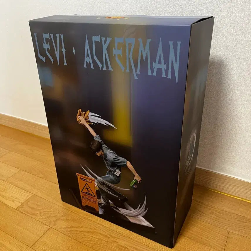 [BUNJANG] Model Power Levi Ackerman Resin Figure (Cleaning Version) / 모델파워 리바이 아커만 레진피규어 청소 리바이