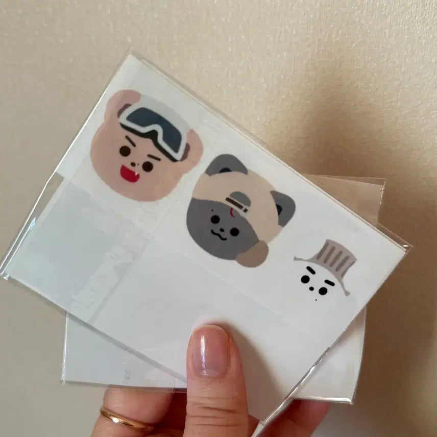 [BUNJANG] The Boyz Younghoon Grip Talk &amp; Keyring Set / 더보이즈 영훈 그립톡&amp;키링 양도