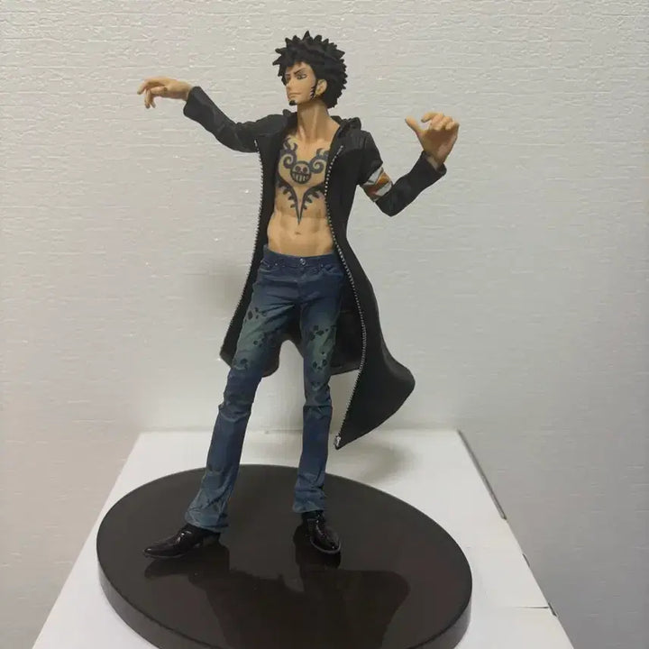 [BUNJANG] Law Figure - Sword Parts Missing / 로우 피규어 검파츠 분실 싸게 판매합니다