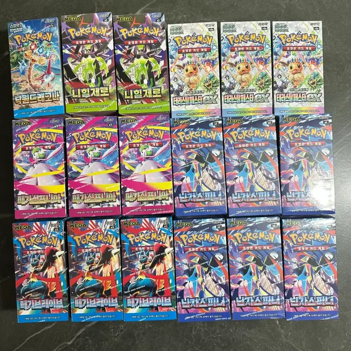 [BUNJANG] Pokemon Card Booster Box (Sealed) / 포켓몬카드 박스 판매합니다 (슈링크 O)
