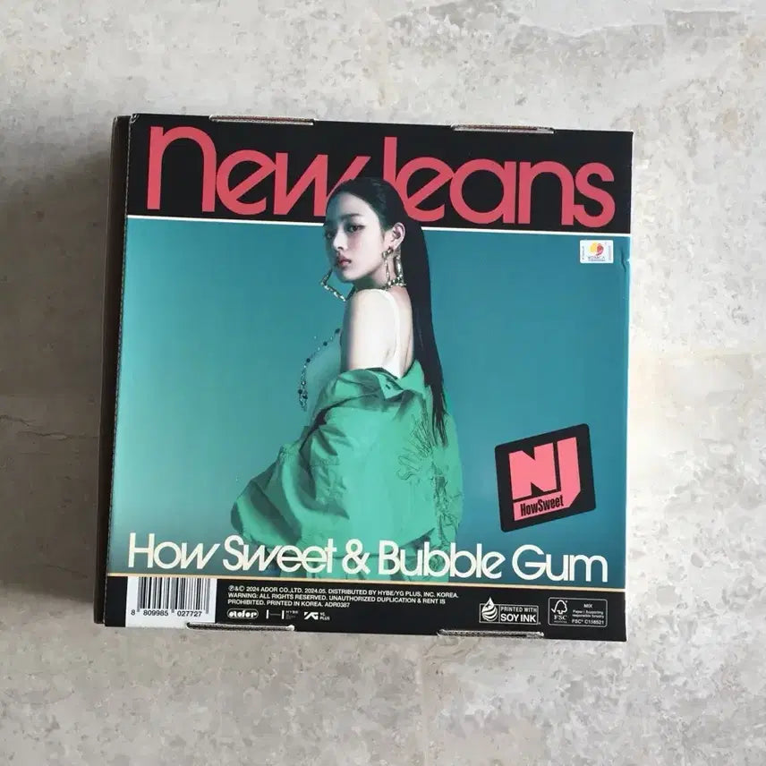 [BUNJANG] NewJeans Minji How Sweet Album + Weverse Photocard / 뉴진스 민지 How Sweet 앨범 (+위버스 포카)