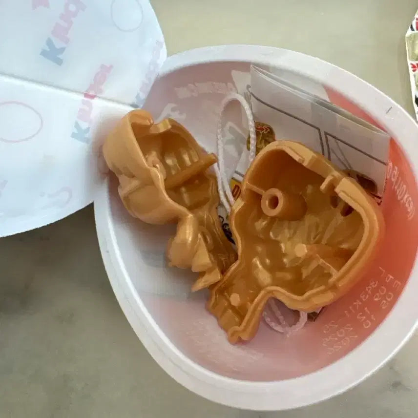 [BUNJANG] Kinder Joy VT401 Figure (Sealed) / 킨더조이 피규어 (VT401)