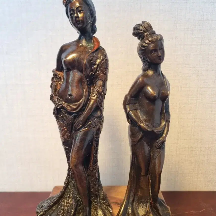 [BUNJANG] Bronze Statue Set of Chinese Beauties (Diao Chan) - 2 pcs / [동 브론즈 작품] 중국 절세 미녀 초선 동 조각상 2개 일괄