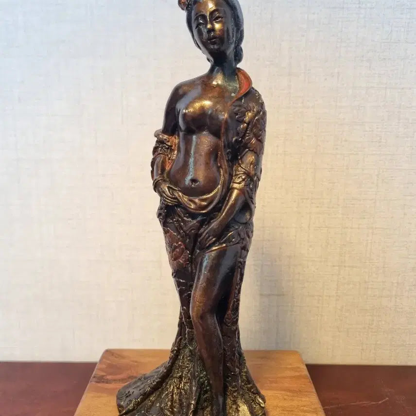 [BUNJANG] Bronze Statue Set of Chinese Beauties (Diao Chan) - 2 pcs / [동 브론즈 작품] 중국 절세 미녀 초선 동 조각상 2개 일괄