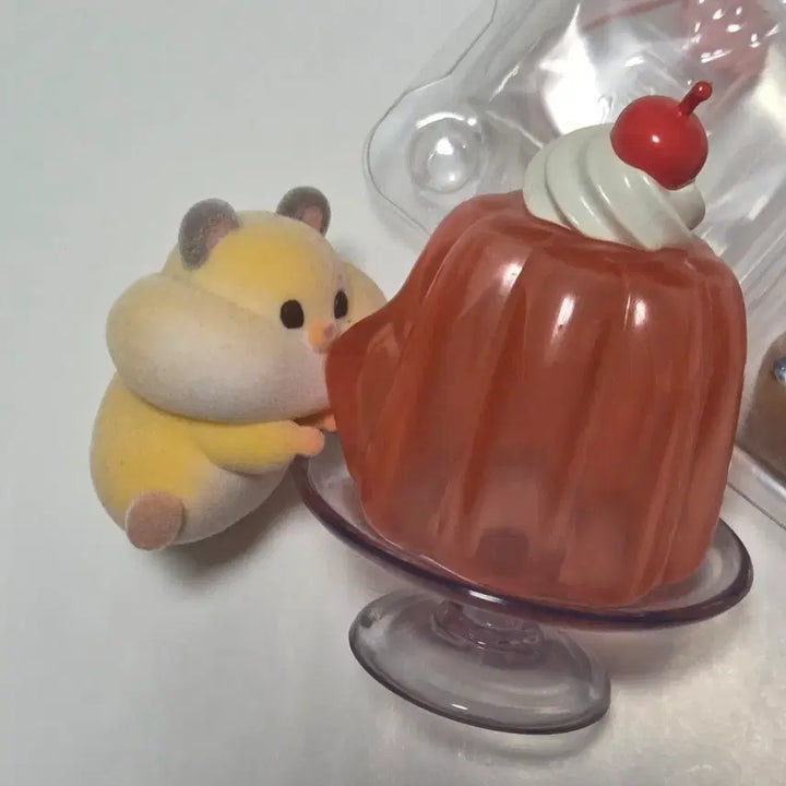 [BUNJANG] Hamppangi Dessert Random Figure Jelly Pudding / 햄빵이 디저트 랜덤 피규어 젤리 푸딩