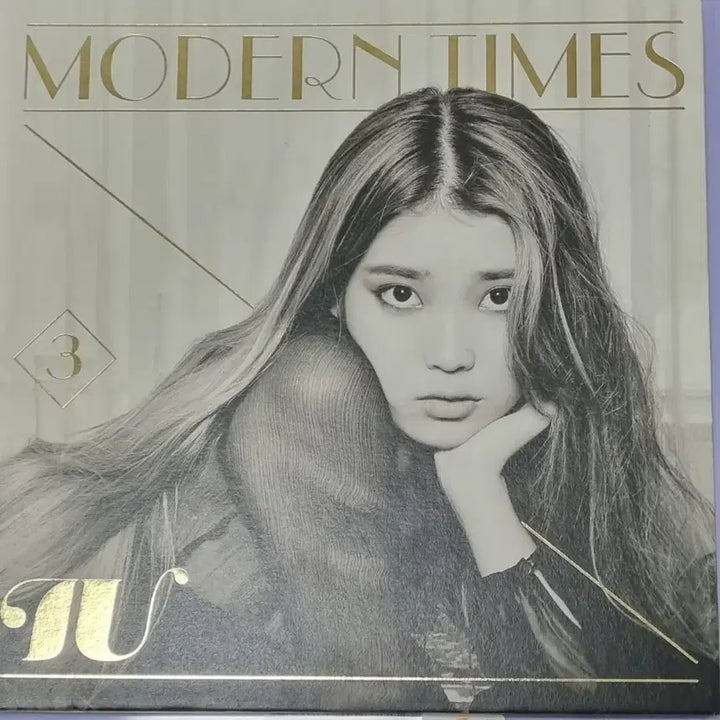 [BUNJANG] IU Modern Times Album Unsealed / 아이유 iu 모던타임즈 앨범 개봉