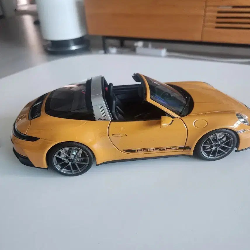 [BUNJANG] Norev Porsche 911 Targa Yellow 1:18 Die-cast Model / 노레브 포르쉐 911 타르가 옐로우 다이캐스트1:18