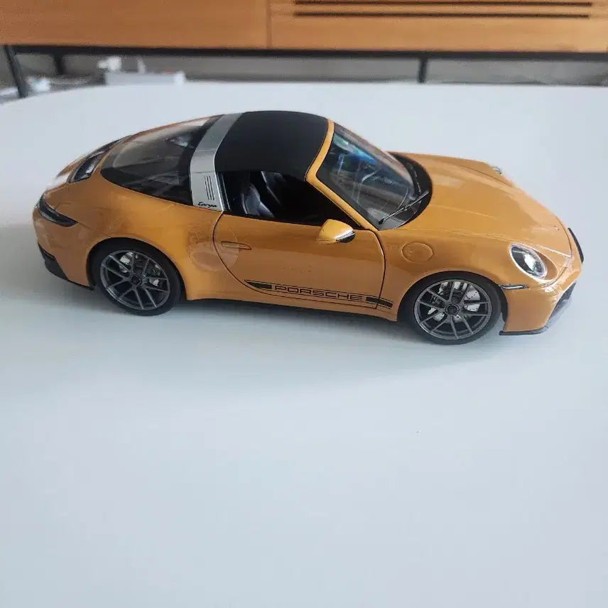 [BUNJANG] Norev Porsche 911 Targa Yellow 1:18 Die-cast Model / 노레브 포르쉐 911 타르가 옐로우 다이캐스트1:18