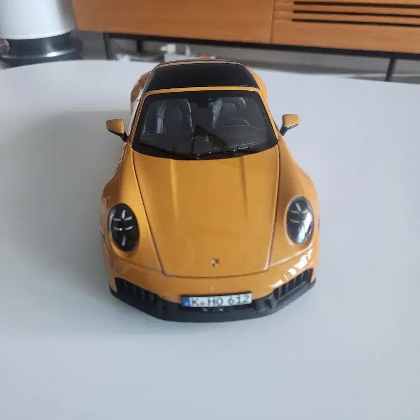 [BUNJANG] Norev Porsche 911 Targa Yellow 1:18 Die-cast Model / 노레브 포르쉐 911 타르가 옐로우 다이캐스트1:18