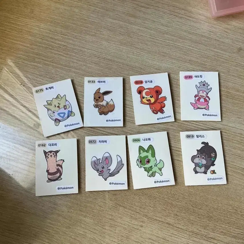 [BUNJANG] Pokemon Bread Stickers 8 Types (e.g., Slowking, Goldeen, Squirtle, Teddiursa, Eevee, Skitty, Groudon, Lickitung) / 포켓몬 빵 띠부띠부씰 8종 야도킹나오하다꼬리치라미깜지곰이브이코게피탐리스