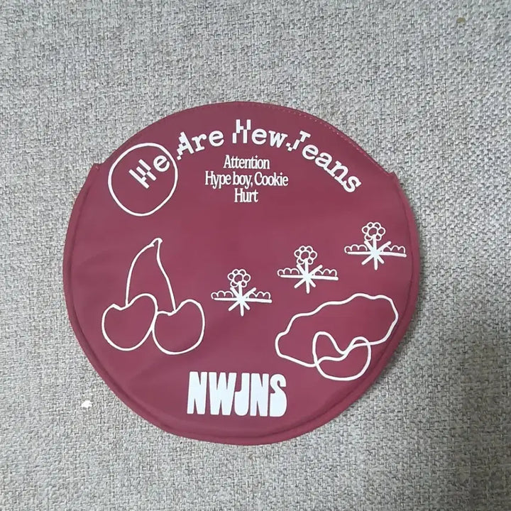 [BUNJANG] NewJeans 1st EP Limited Edition Red Bag / 뉴진스 1st ep 한정판 가방 단품(red bag)