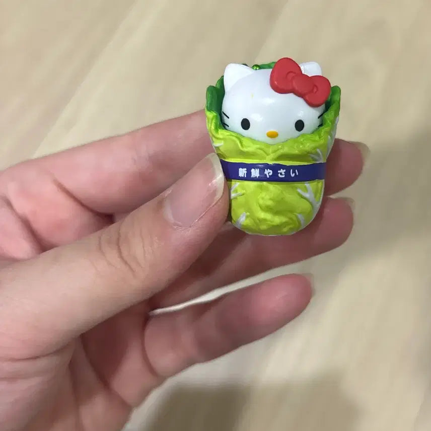 [BUNJANG] Sanrio Cabbage Gacha Hello Kitty / 산리오 배추 가챠 헬로키티