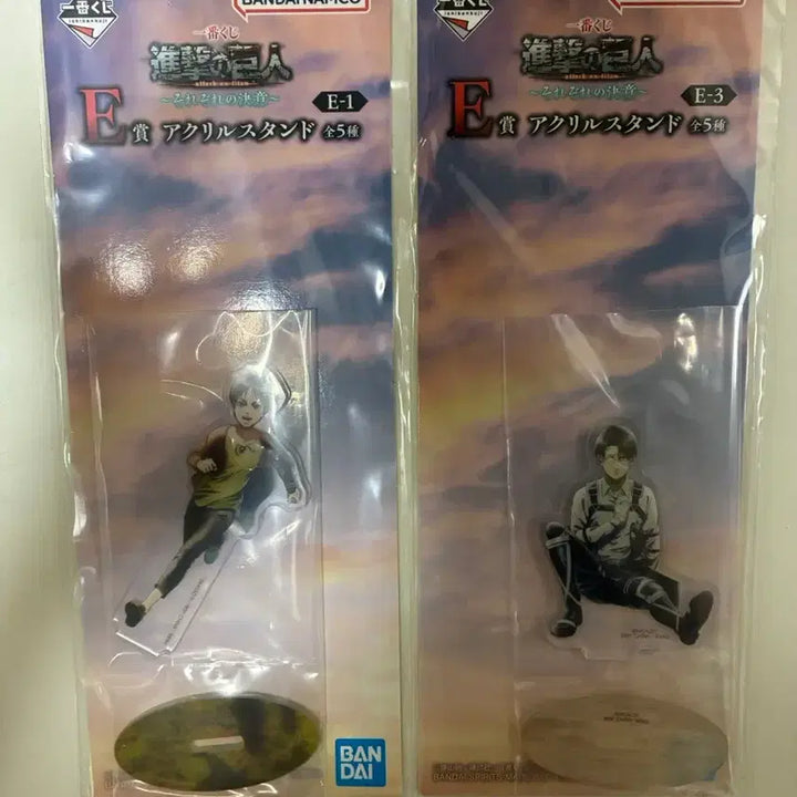 [BUNJANG] Attack on Titan Ichiban Kuji E Prize Eren &amp; Levi Acrylic Stand Set / 진격의거인 제일복권 쿠지 E상 에렌,리바이 아크릴 스탠드