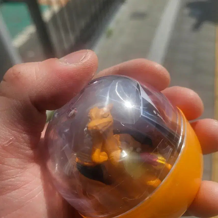 [BUNJANG] Charizard Figure / 성수동 팝업 가챠 리자몽