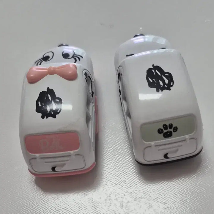 [BUNJANG] Snoopy x Belle Tomica School Bus Set / 스누피/벨 토미카 스쿨버스 스누피 틴케이스