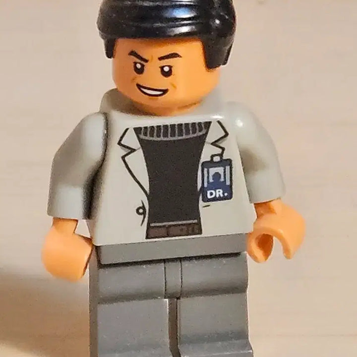 [BUNJANG] LEGO Jurassic Park Dr. Henry Wu / 정품 레고 쥬라기공원 헨리우 박사
