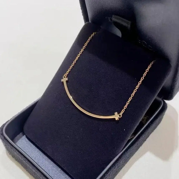 [BUNJANG] Tiffany &amp; Co. T Smile Pendant Necklace Gold / 티파니 T 스마일 펜던트 목걸이 골드