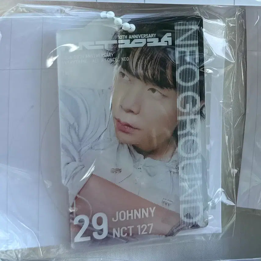 [BUNJANG] NCT 10th Anniversary Neo Ground Johnny Lenticular Acrylic Keyring / 엔시티 nct127 네오그라운드 팝업 쟈니 johnny 렌티큘러 키링