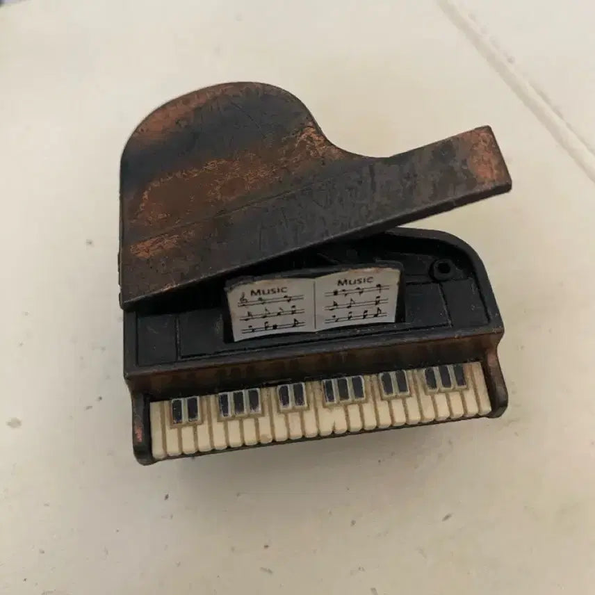 [BUNJANG] Vintage Bronze Grand Piano Miniature Pencil Sharpener / 빈티지 브론즈 그랜드피아노 미니어쳐