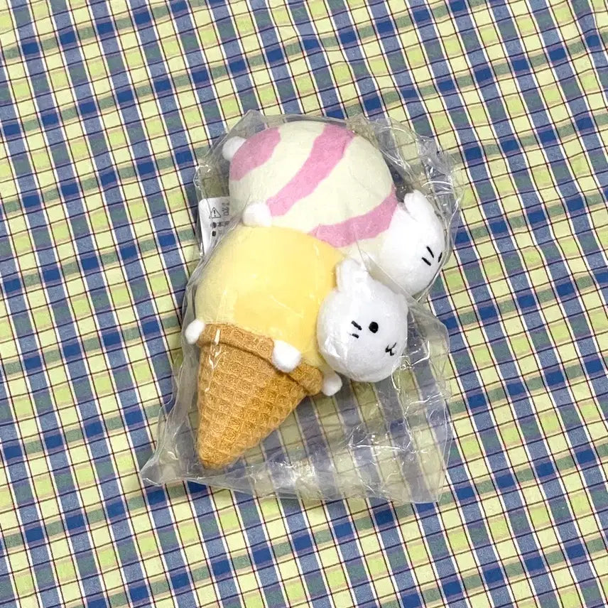 [BUNJANG] San-X Nyan Nyan Nyan Ko Ice Cream Keyring Plush / 산엑스 유니버스 팝업 한정 냥냥냥코 아이스크림 키링 인형