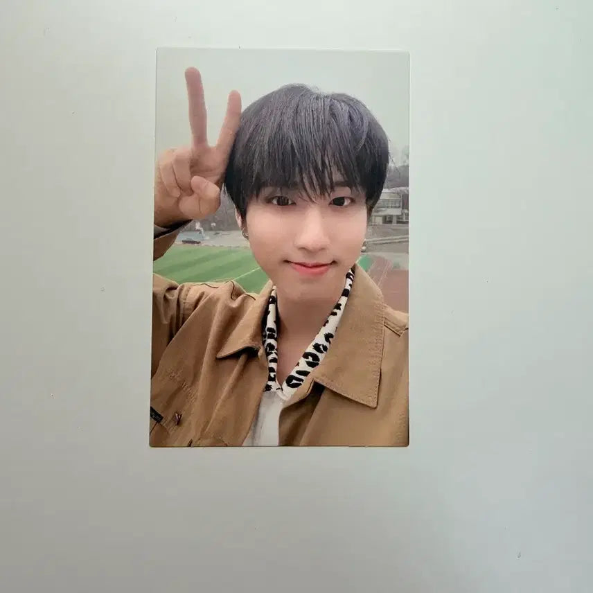 [BUNJANG] Stray Kids Han Jisung Go Live Double-Sided Photocard / 스트레이키즈 한지성 고생 일반반 양면포카