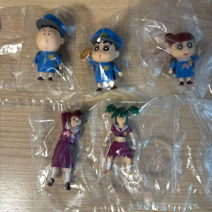 [BUNJANG] Crayon Shin-chan Kkachi Village Friends Figure Bundle Set / 짱구 천하떡잎 피규어 일괄