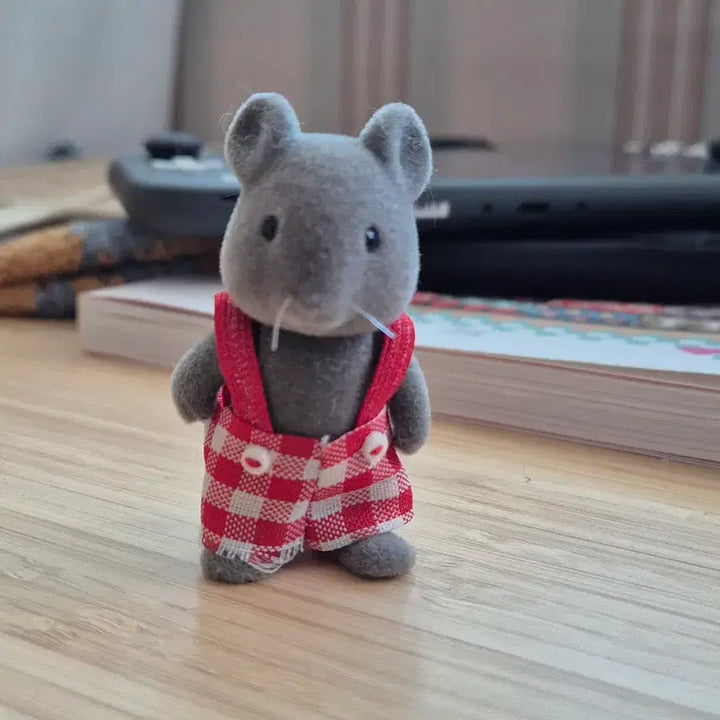 [BUNJANG] Vintage Sylvanian Families Gray Mouse / 빈티지 실바니안 회색 쥐 오빠