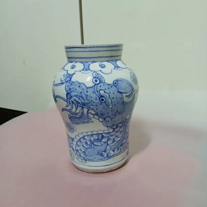 [BUNJANG] Korean White Porcelain Vase with Dragon Motif (Post-Liberation Era) / 청화 백자