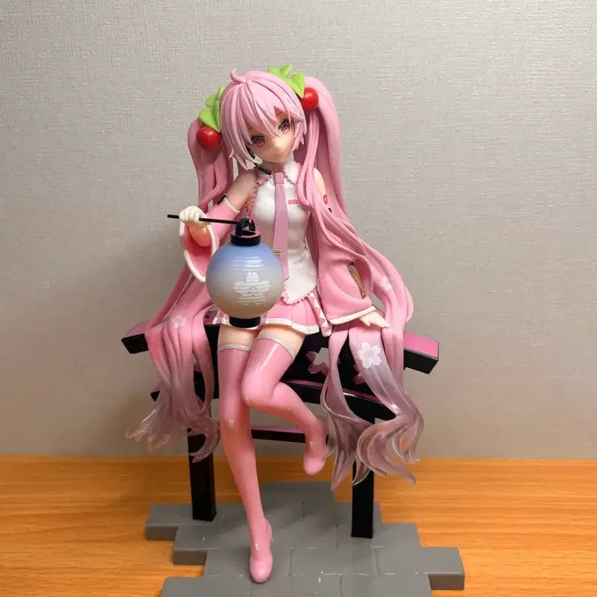 [BUNJANG] Hatsune Miku Figure / 하츠네미쿠 피규어