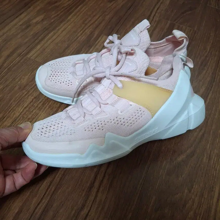 [BUNJANG] Skechers Pink Sneakers (230mm) / 스케쳐스 핑크 운동화 230mm  거의새것