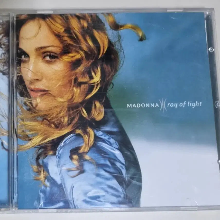 [BUNJANG] Madonna Ray Of Light 7th Album Unsealed CD / 마돈나 7집 Ray Of Light (개봉 CD)